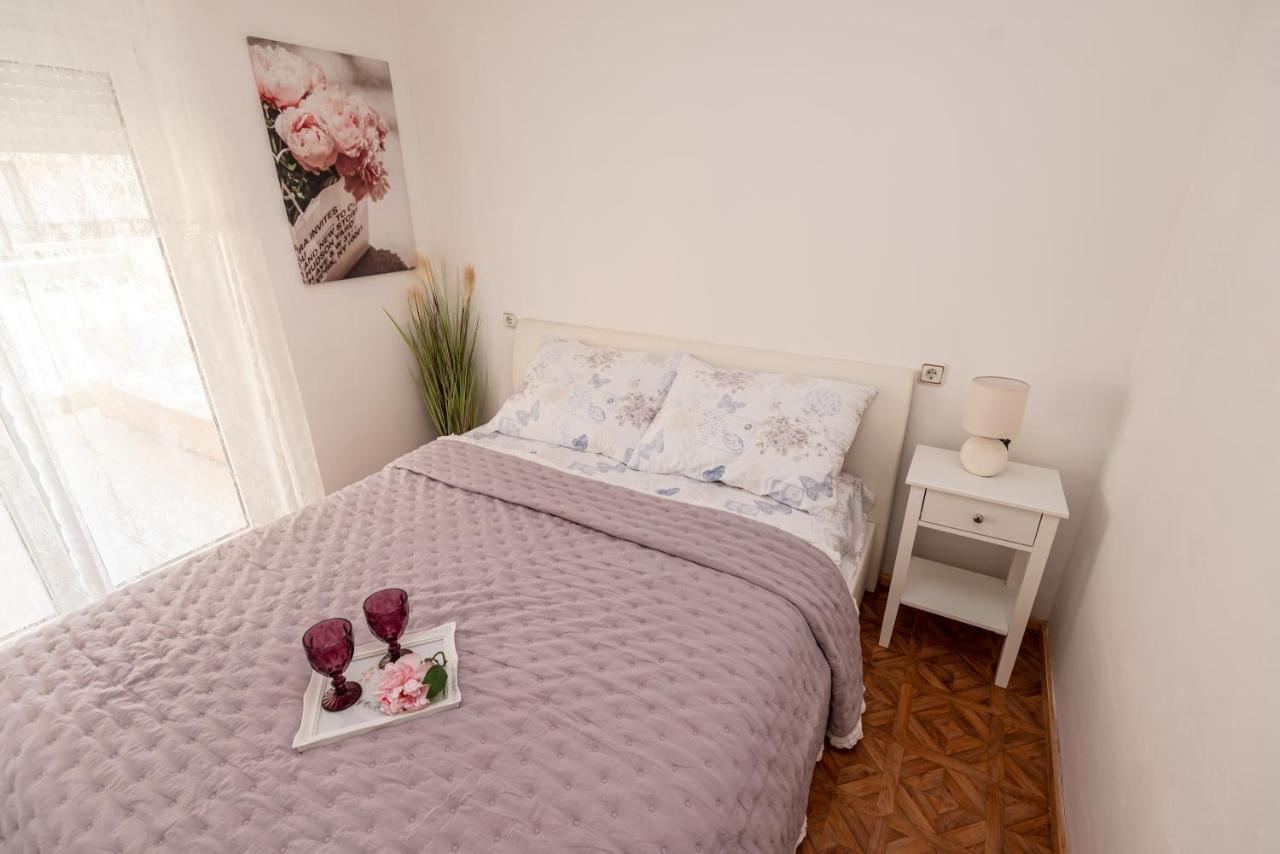 Magnolia Apartmani Vodice Exterior foto