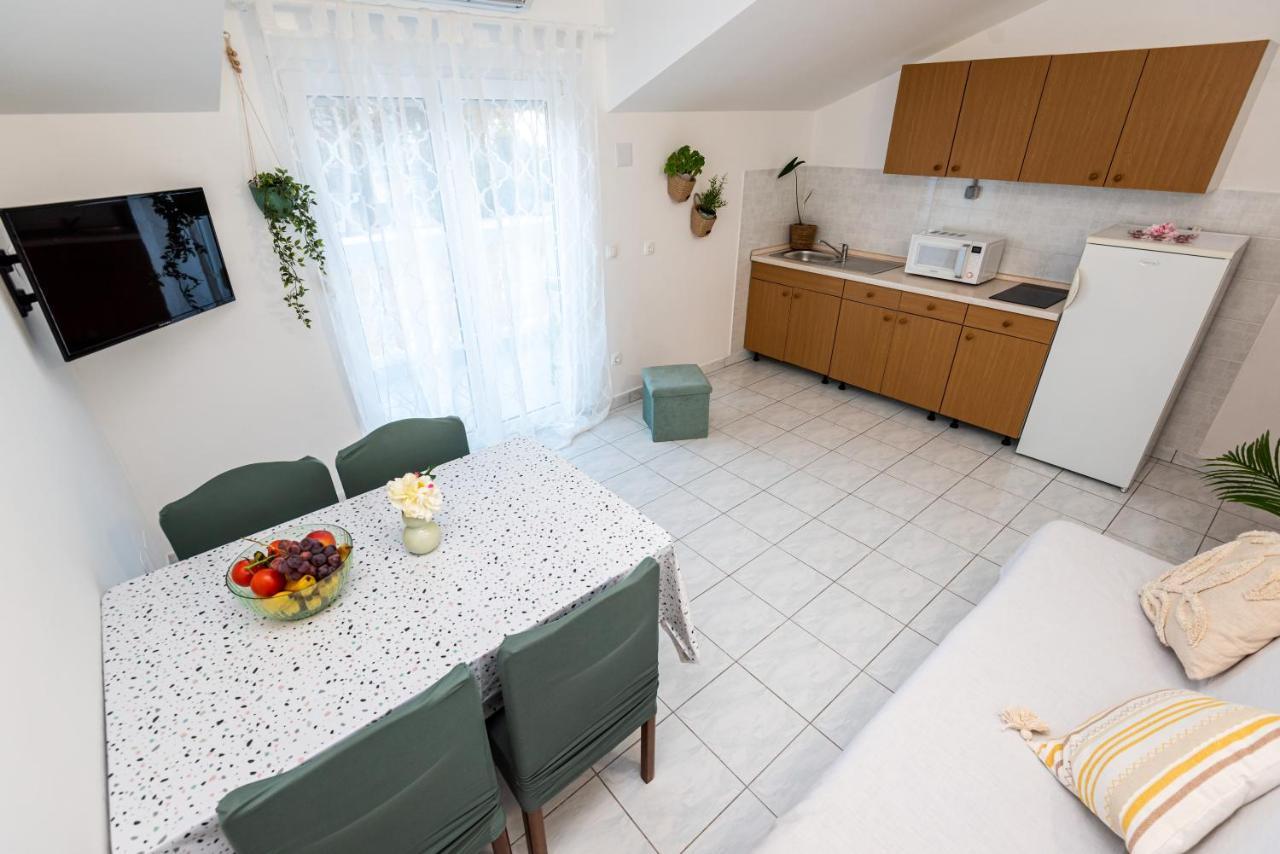 Magnolia Apartmani Vodice Exterior foto