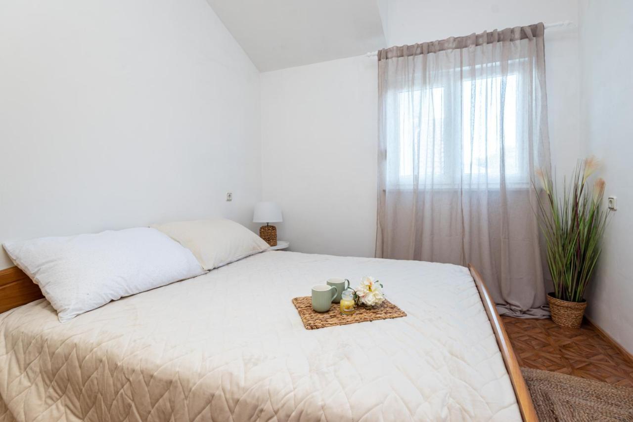 Magnolia Apartmani Vodice Exterior foto